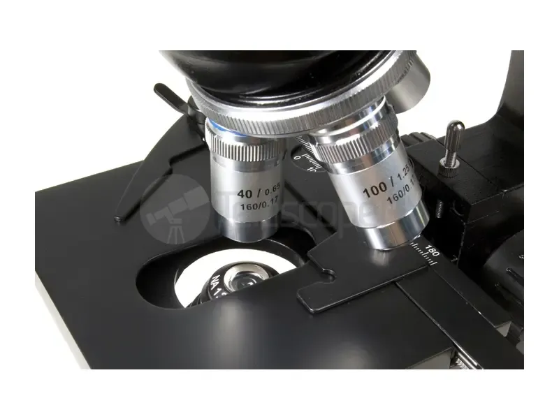 Микроскоп Levenhuk D670T тринокуляр