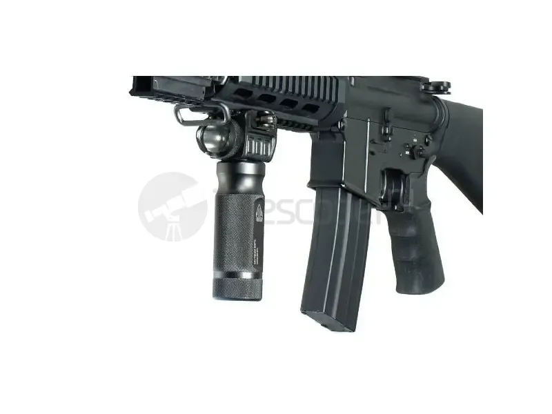 Фонарь тактический Leapers UTG Combat Operation Quick Detach Aluminum Grip Light w/Built in 26 mm IRB CREE LED (MNT-EL228GPQ)