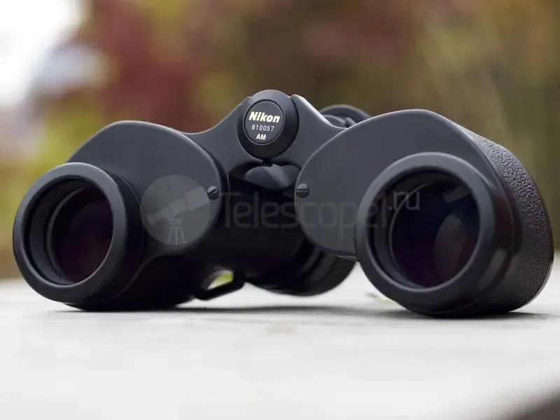 Бинокль Nikon 10x35 EII