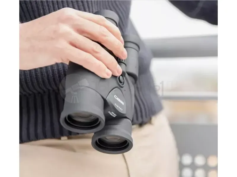 Бинокль Canon 12x36 IS III