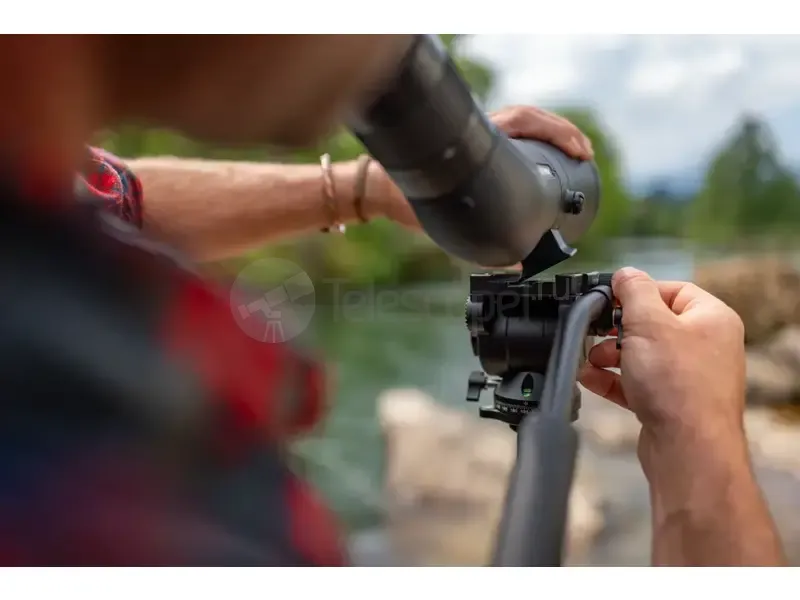 Leica Apo-Televid 82, прямая, без окуляра Leica Apo-Televid 82, прямая, без окуляра