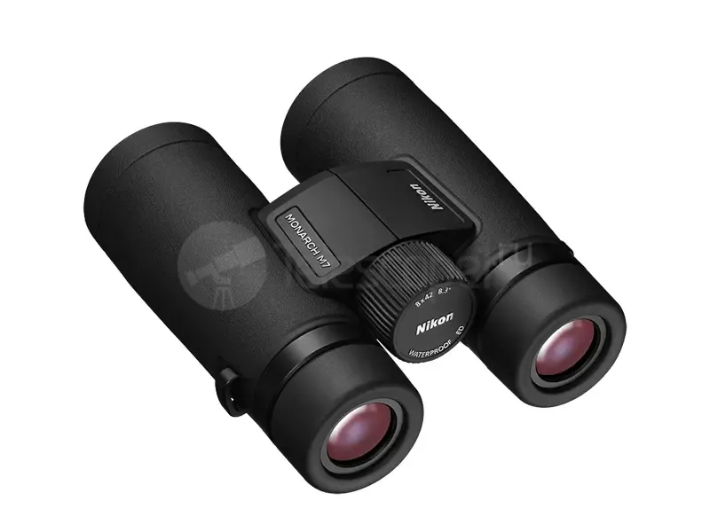 Бинокль Nikon Monarch M7 8x42